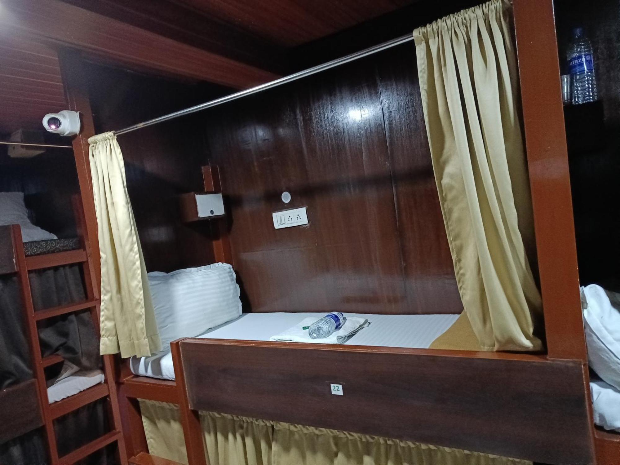 Asra Dormitory For Male And Female Bombaj Exteriér fotografie